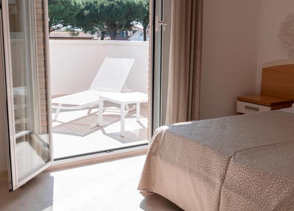 hotelbassetti en july-offer-hotel-pinarella-di-cervia-with-beach-included 005