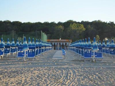 hotelbassetti en june-2-long-weekend-offer-cervia-with-beach-included 009